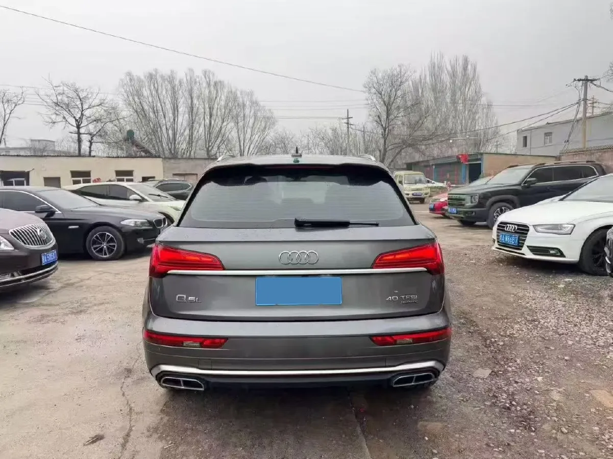 2022 Audi Q5L 2.0T 190HP L4 7DCT,autocango,china used car exporter,china ev exporter,chinese used car exporter,chinese used ev exporter