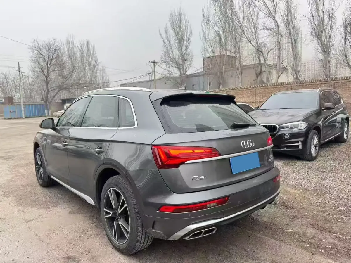 2022 Audi Q5L 2.0T 190HP L4 7DCT,autocango,china used car exporter,china ev exporter,chinese used car exporter,chinese used ev exporter
