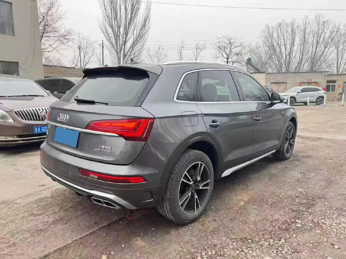 2022 Audi Q5L 2.0T 190HP L4 7DCT,autocango,china used car exporter,china ev exporter,chinese used car exporter,chinese used ev exporter