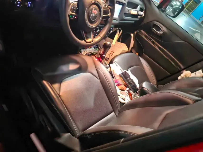 2018 Jeep Renegade 1.4T 150HP L4 7DCT,autocango,china used car exporter,china ev exporter,chinese used car exporter,chinese used ev exporter