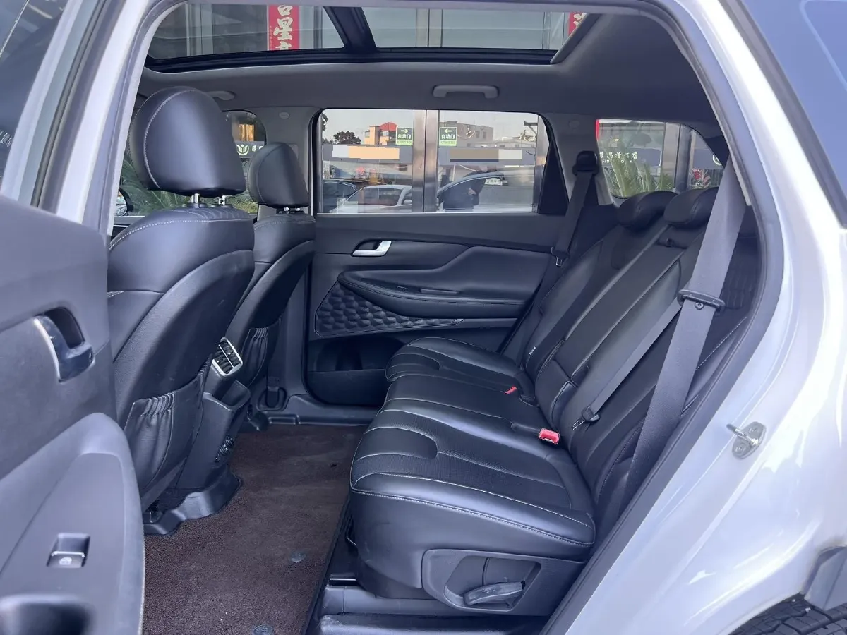 2019 Hyundai Santafe 2.0T 240HP L4 8AT,autocango,china used car exporter,china ev exporter,chinese used car exporter,chinese used ev exporter