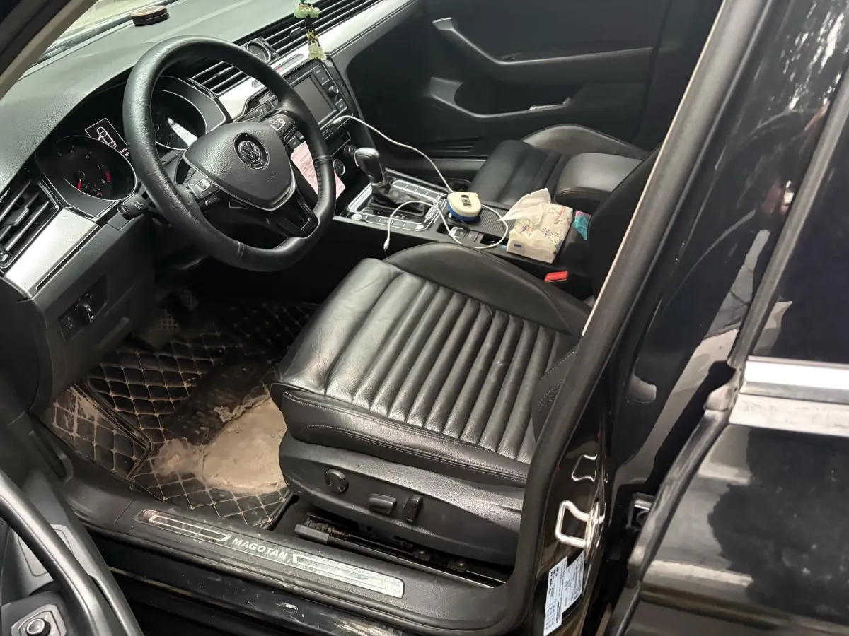 2018 Volkswagen Magotan 1.8T 180HP L4 7DCT,autocango,china used car exporter,china ev exporter,chinese used car exporter,chinese used ev exporter