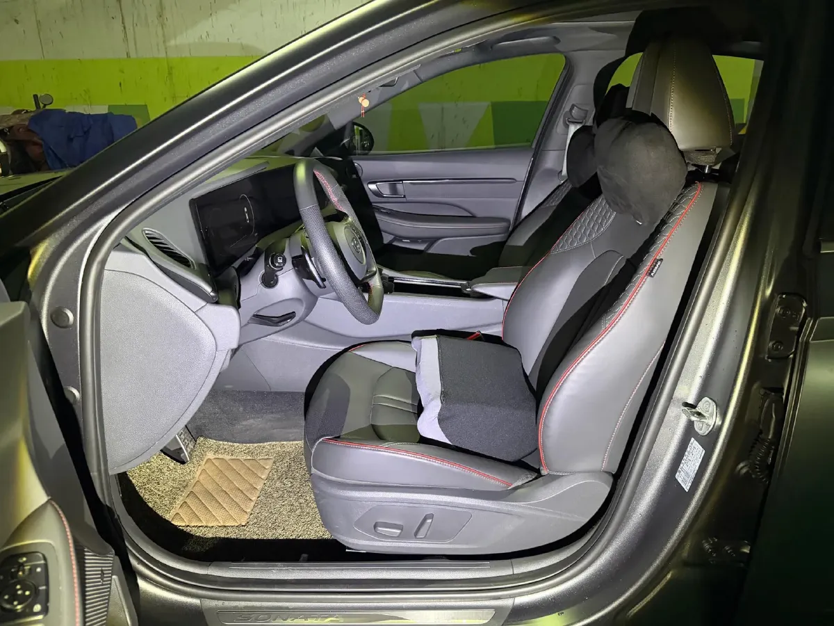 2022 Hyundai Sonata 2.0T 240HP L4 8AT,autocango,china used car exporter,china ev exporter,chinese used car exporter,chinese used ev exporter