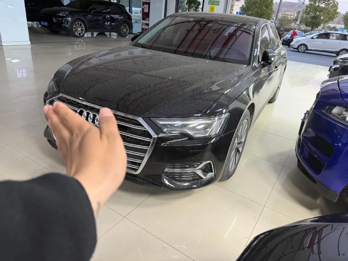 2020 Audi A6L 2.0T 190HP L4 7DCT,autocango,china used car exporter,china ev exporter,chinese used car exporter,chinese used ev exporter