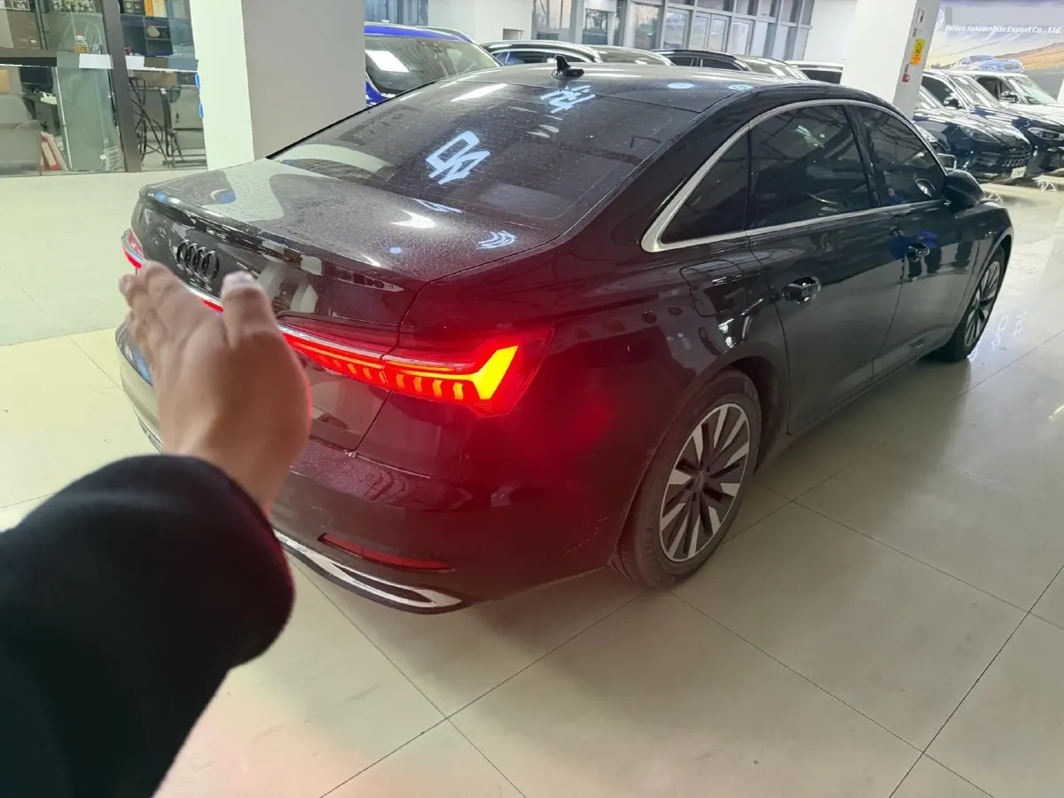 2020 Audi A6L 2.0T 190HP L4 7DCT,autocango,china used car exporter,china ev exporter,chinese used car exporter,chinese used ev exporter