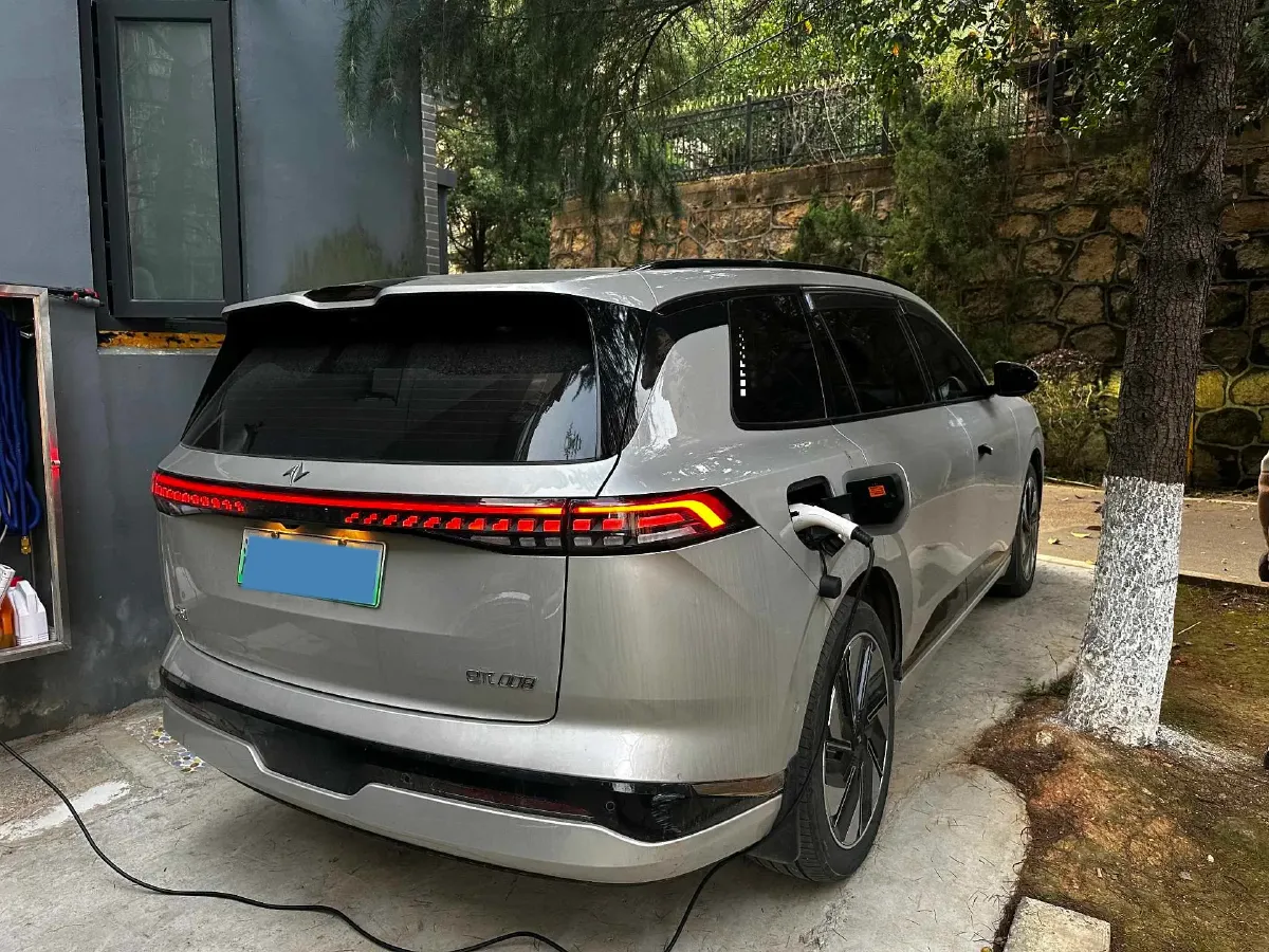 2024 DongFeng eπ eπ008 1.5T 147HP L4 REEV 34.32KWH,autocango,china used car exporter,china ev exporter,chinese used car exporter,chinese used ev exporter