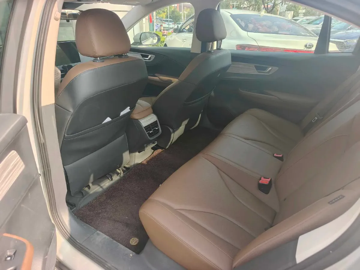 2024 HongQi E-QM5 BEV 72KWH,autocango,china used car exporter,china ev exporter,chinese used car exporter,chinese used ev exporter