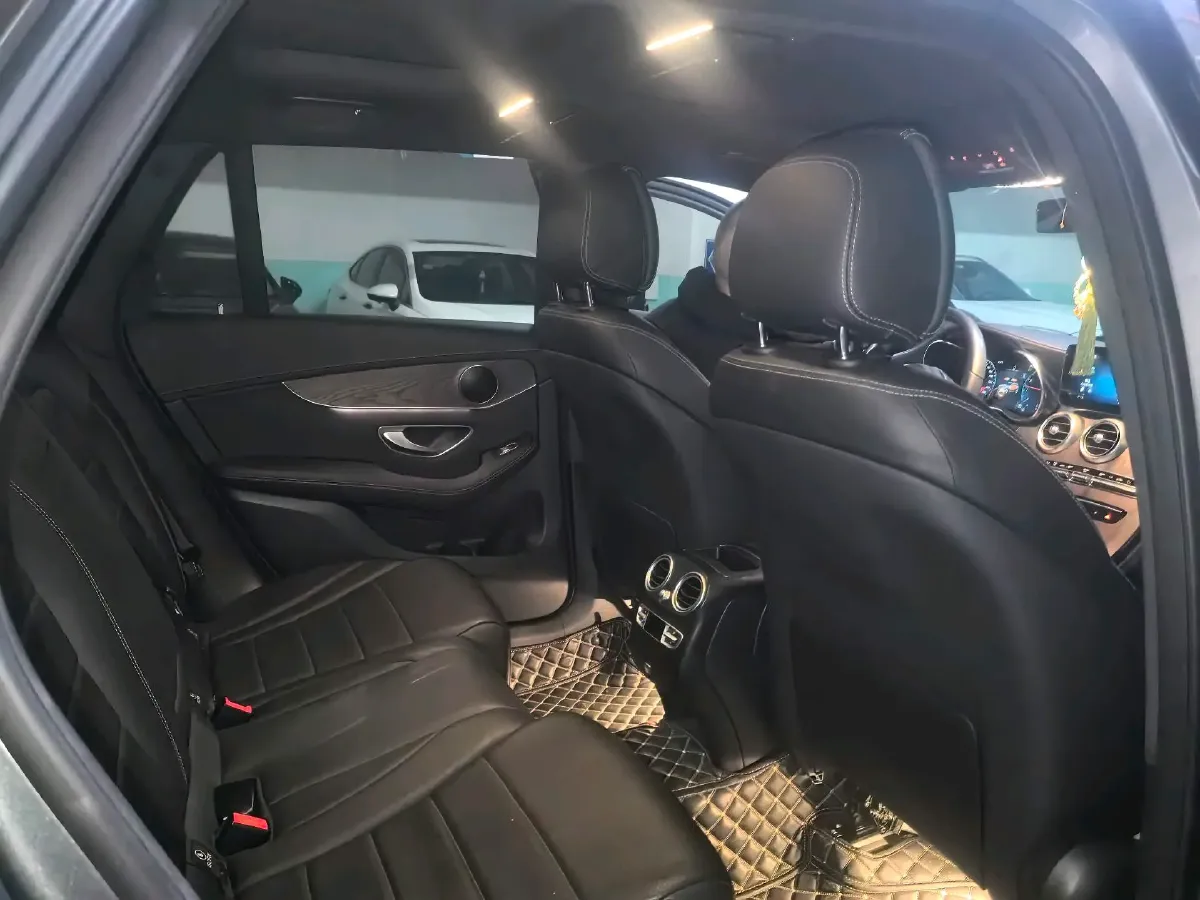 2021 Mercedes-Benz GLC Class 2.0T 197HP L4 9AT,autocango,china used car exporter,china ev exporter,chinese used car exporter,chinese used ev exporter