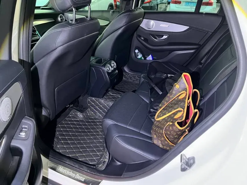 2020 Mercedes-Benz GLC Class 2.0T 197HP L4 9AT,autocango,china used car exporter,china ev exporter,chinese used car exporter,chinese used ev exporter