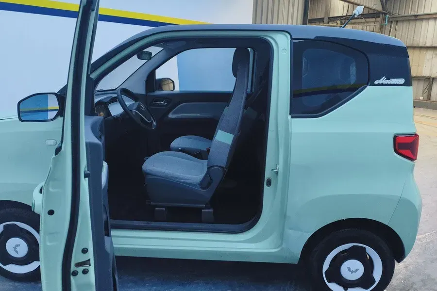 2021 WuLing HongGuang MINI EV BEV 9KWH,autocango,china used car exporter,china ev exporter,chinese used car exporter,chinese used ev exporter