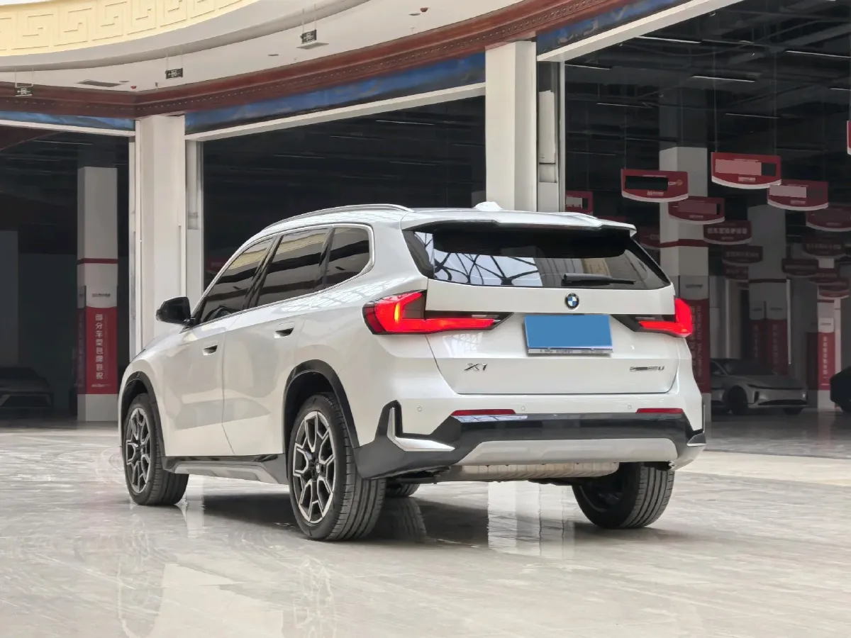 2023 BMW X1 2.0T 204HP L4 7DCT,autocango,china used car exporter,china ev exporter,chinese used car exporter,chinese used ev exporter