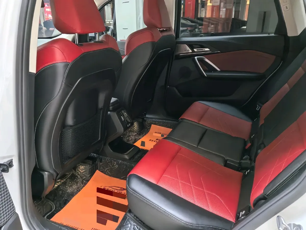 2023 BMW X1 2.0T 204HP L4 7DCT,autocango,china used car exporter,china ev exporter,chinese used car exporter,chinese used ev exporter