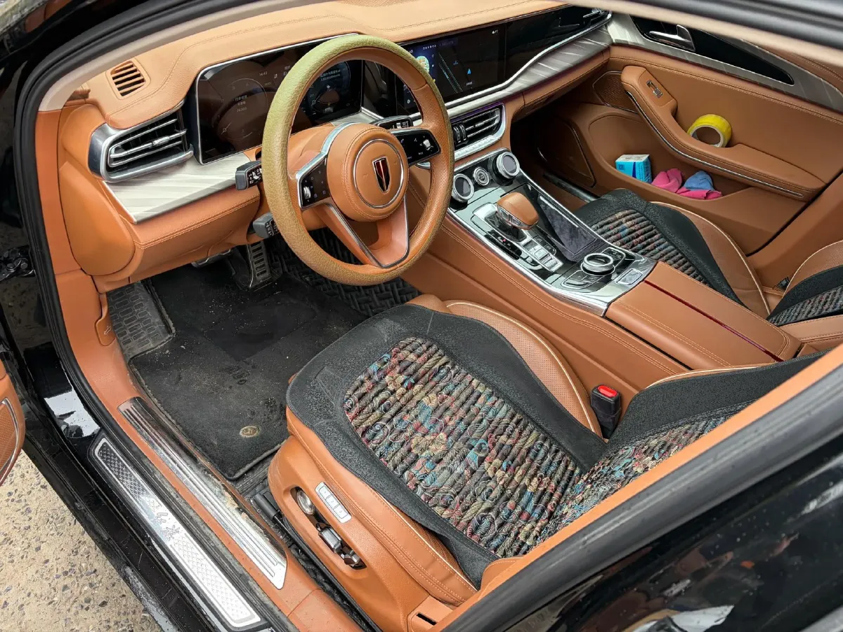 2020 HongQi H9 2.0T 252HP L4 7DCT,autocango,china used car exporter,china ev exporter,chinese used car exporter,chinese used ev exporter