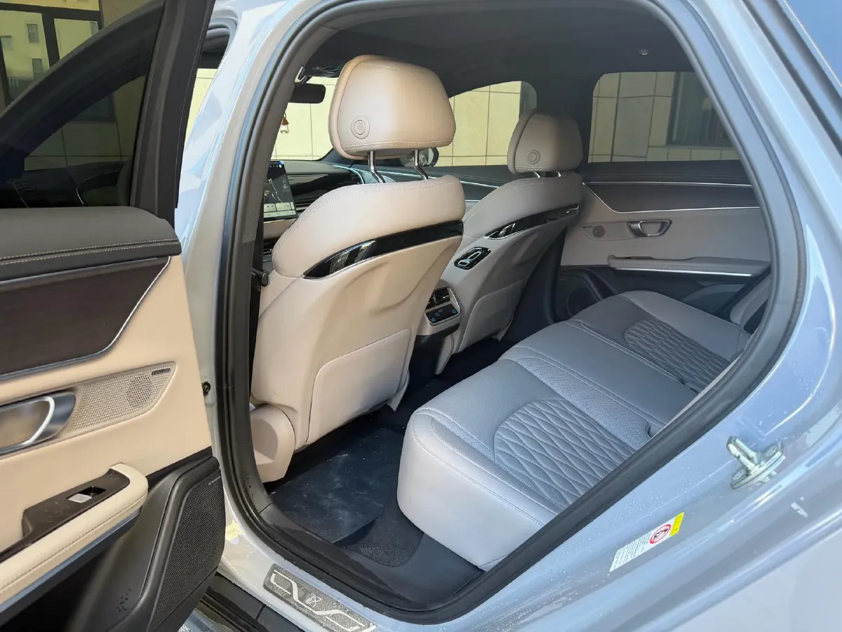 2025 BYD Han 1.5T 156HP L4 E-CVT PHEV,autocango,china used car exporter,china ev exporter,chinese used car exporter,chinese used ev exporter