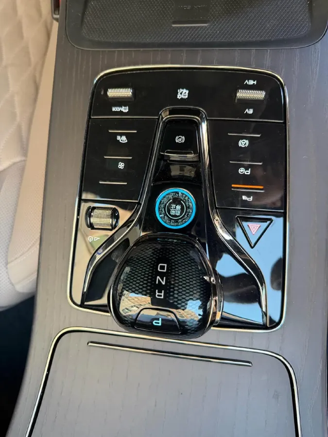 2025 BYD Han 1.5T 156HP L4 E-CVT PHEV,autocango,china used car exporter,china ev exporter,chinese used car exporter,chinese used ev exporter