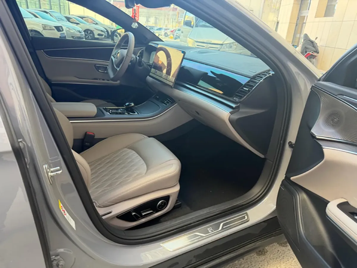 2025 BYD Han 1.5T 156HP L4 E-CVT PHEV,autocango,china used car exporter,china ev exporter,chinese used car exporter,chinese used ev exporter