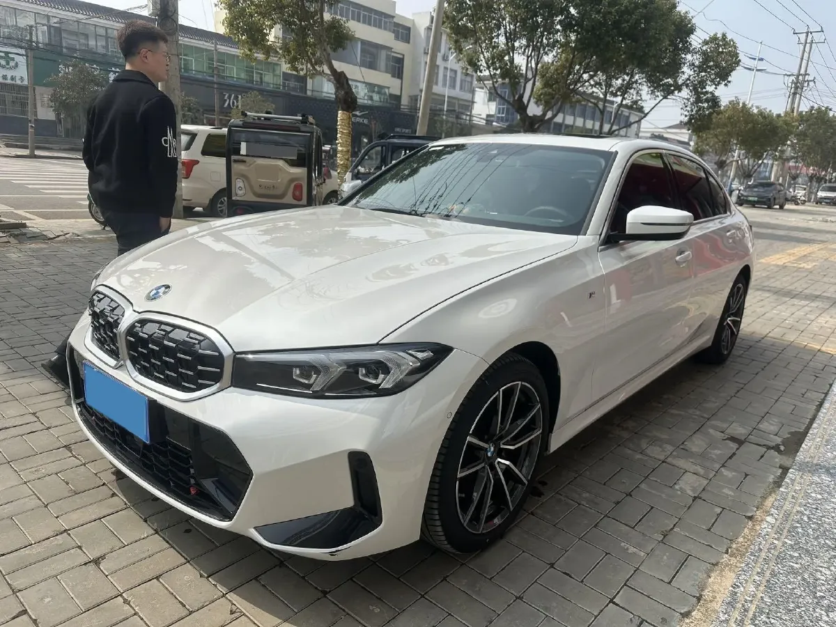 2025 BMW 3 Series 2.0T 184HP L4 8AT,autocango,china used car exporter,china ev exporter,chinese used car exporter,chinese used ev exporter