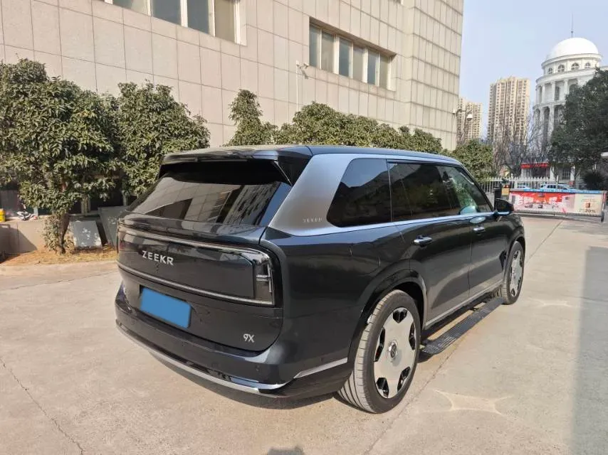 2025 Zeekr 9X 2.0T 279HP L4 1DHT PHEV,autocango,china used car exporter,china ev exporter,chinese used car exporter,chinese used ev exporter