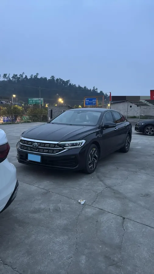 2023 Volkswagen Sagitar 1.2T 116HP L4 7DCT,autocango,china used car exporter,china ev exporter,chinese used car exporter,chinese used ev exporter