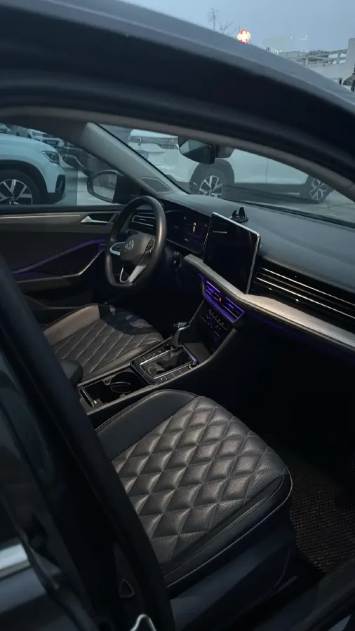 2023 Volkswagen Sagitar 1.2T 116HP L4 7DCT,autocango,china used car exporter,china ev exporter,chinese used car exporter,chinese used ev exporter