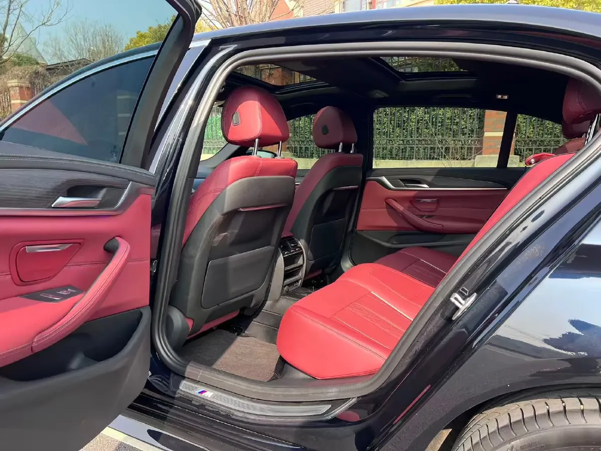 2021 BMW 5 Series 2.0T 184HP L4 8AT PHEV 17.7KWH,autocango,china used car exporter,china ev exporter,chinese used car exporter,chinese used ev exporter