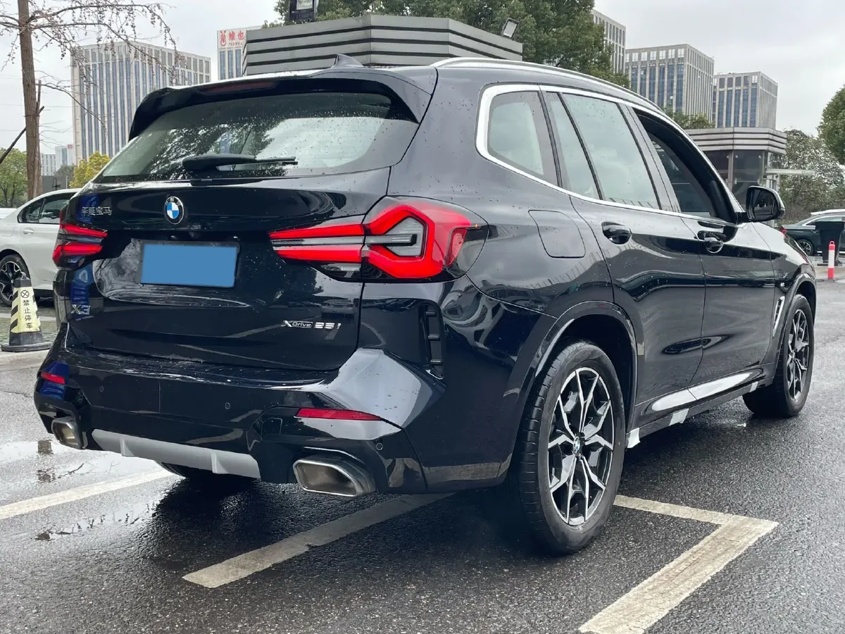 2022 BMW X3 2.0T 184HP L4 8AT,autocango,china used car exporter,china ev exporter,chinese used car exporter,chinese used ev exporter