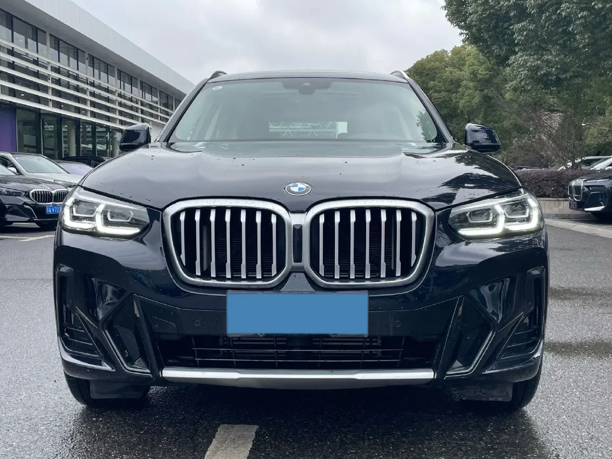 2022 BMW X3 2.0T 184HP L4 8AT,autocango,china used car exporter,china ev exporter,chinese used car exporter,chinese used ev exporter