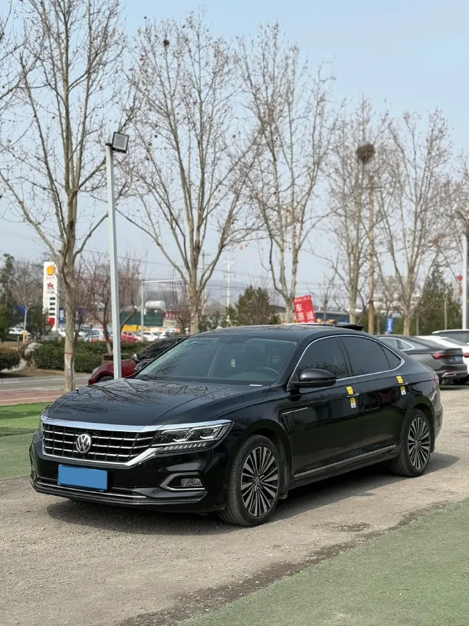 2020 Volkswagen Passat 2.0T 186HP L4 7DCT,autocango,china used car exporter,china ev exporter,chinese used car exporter,chinese used ev exporter