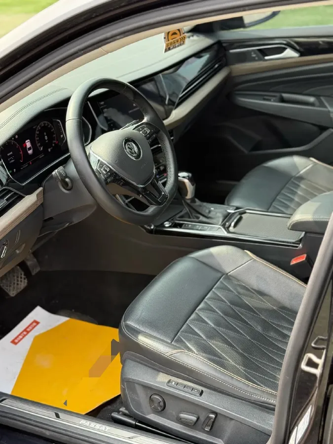 2020 Volkswagen Passat 2.0T 186HP L4 7DCT,autocango,china used car exporter,china ev exporter,chinese used car exporter,chinese used ev exporter