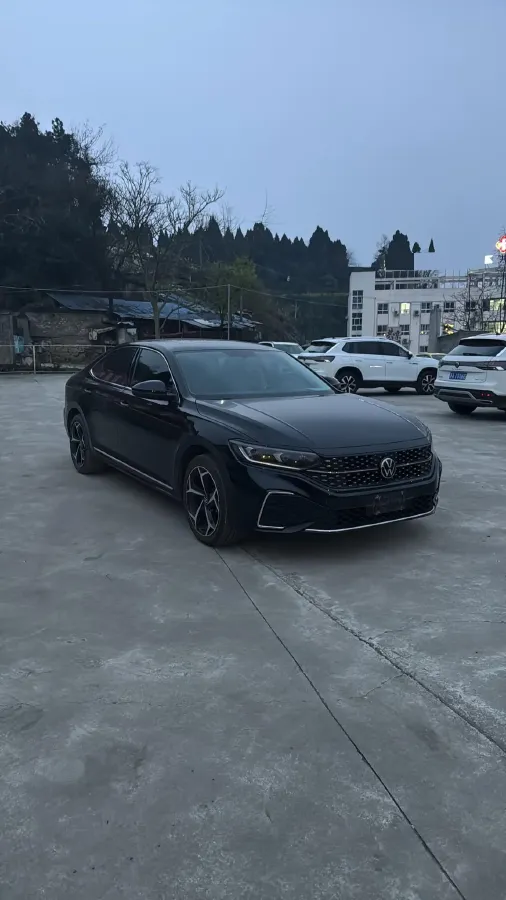 2024 Volkswagen Passat 2.0T 186HP L4 7DCT,autocango,china used car exporter,china ev exporter,chinese used car exporter,chinese used ev exporter