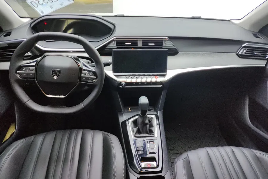 2024 Peugeot 408 1.5T 173HP L4 6AT,autocango,china used car exporter,china ev exporter,chinese used car exporter,chinese used ev exporter