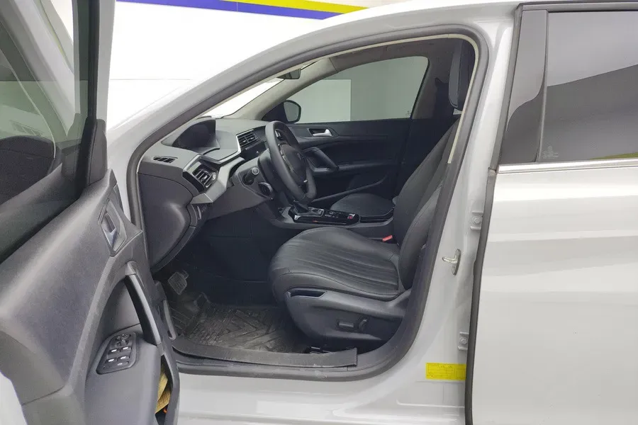 2024 Peugeot 408 1.5T 173HP L4 6AT,autocango,china used car exporter,china ev exporter,chinese used car exporter,chinese used ev exporter