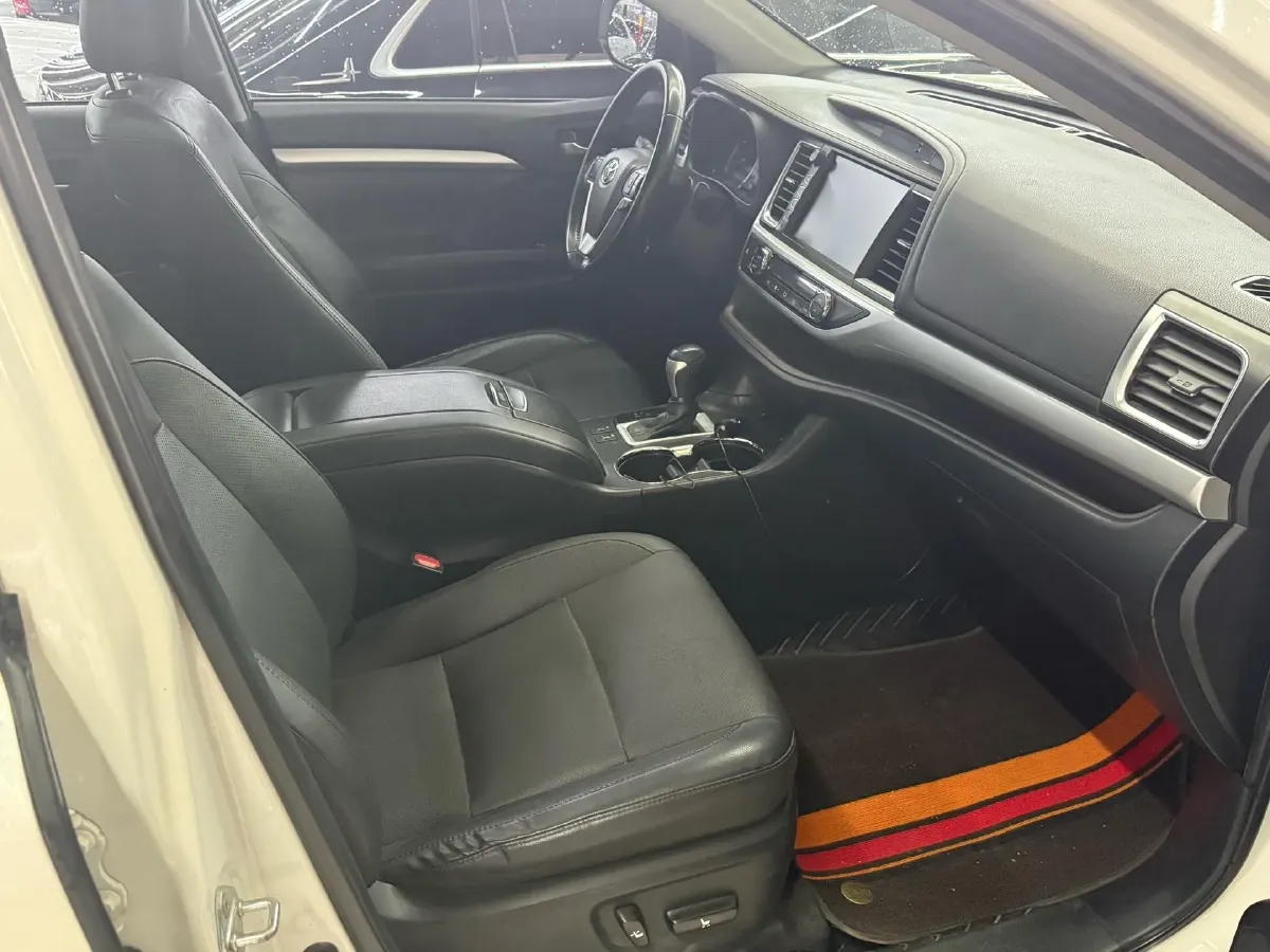 2018 Toyota Highlander 2.0T 220HP L4 6AT,autocango,china used car exporter,china ev exporter,chinese used car exporter,chinese used ev exporter