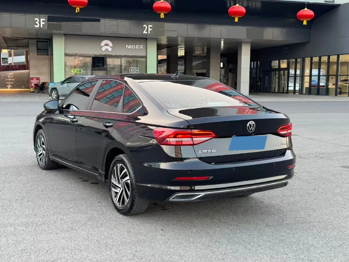 2022 Bestune B70 2.0T 224HP L4 6AT,autocango,china used car exporter,china ev exporter,chinese used car exporter,chinese used ev exporter