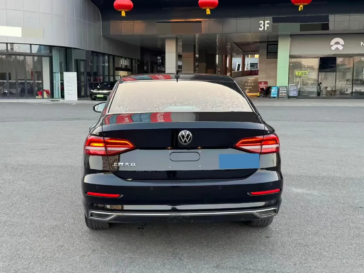 2022 Bestune B70 2.0T 224HP L4 6AT,autocango,china used car exporter,china ev exporter,chinese used car exporter,chinese used ev exporter