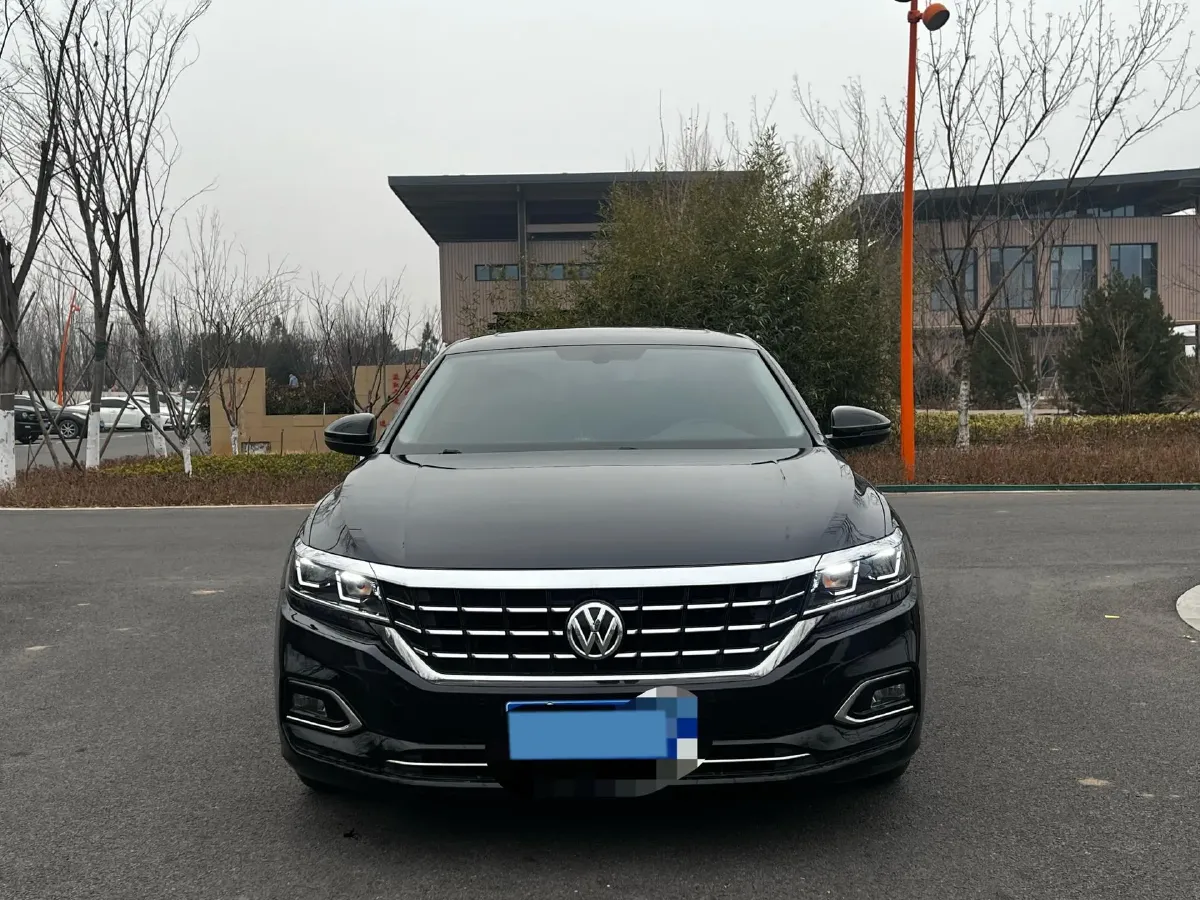 2020 Volkswagen Passat 2.0T 186HP L4 7DCT,autocango,china used car exporter,china ev exporter,chinese used car exporter,chinese used ev exporter