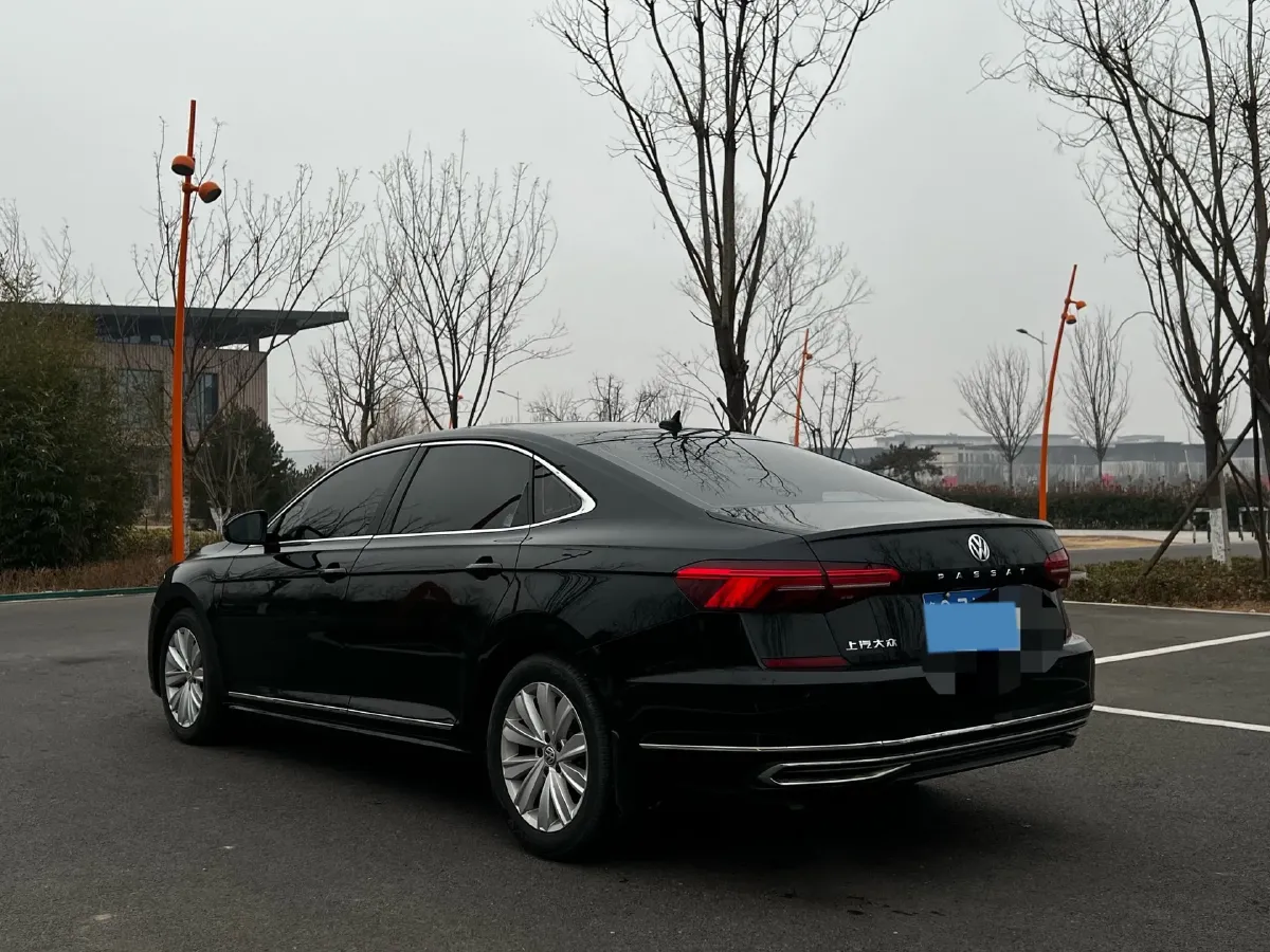 2020 Volkswagen Passat 2.0T 186HP L4 7DCT,autocango,china used car exporter,china ev exporter,chinese used car exporter,chinese used ev exporter