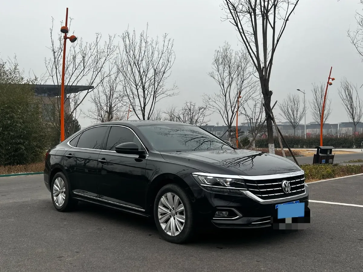 2020 Volkswagen Passat 2.0T 186HP L4 7DCT,autocango,china used car exporter,china ev exporter,chinese used car exporter,chinese used ev exporter