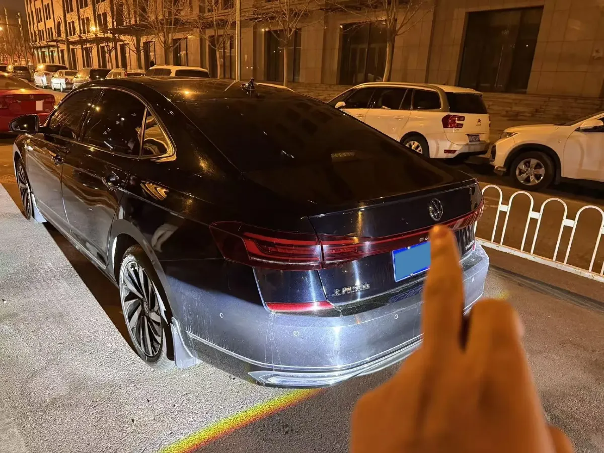 2023 Volkswagen Passat 2.0T 186HP L4 7DCT,autocango,china used car exporter,china ev exporter,chinese used car exporter,chinese used ev exporter