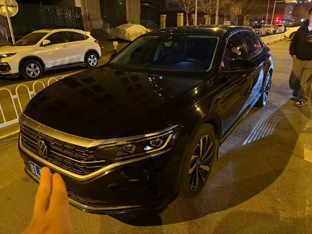 2023 Volkswagen Passat 2.0T 186HP L4 7DCT,autocango,china used car exporter,china ev exporter,chinese used car exporter,chinese used ev exporter