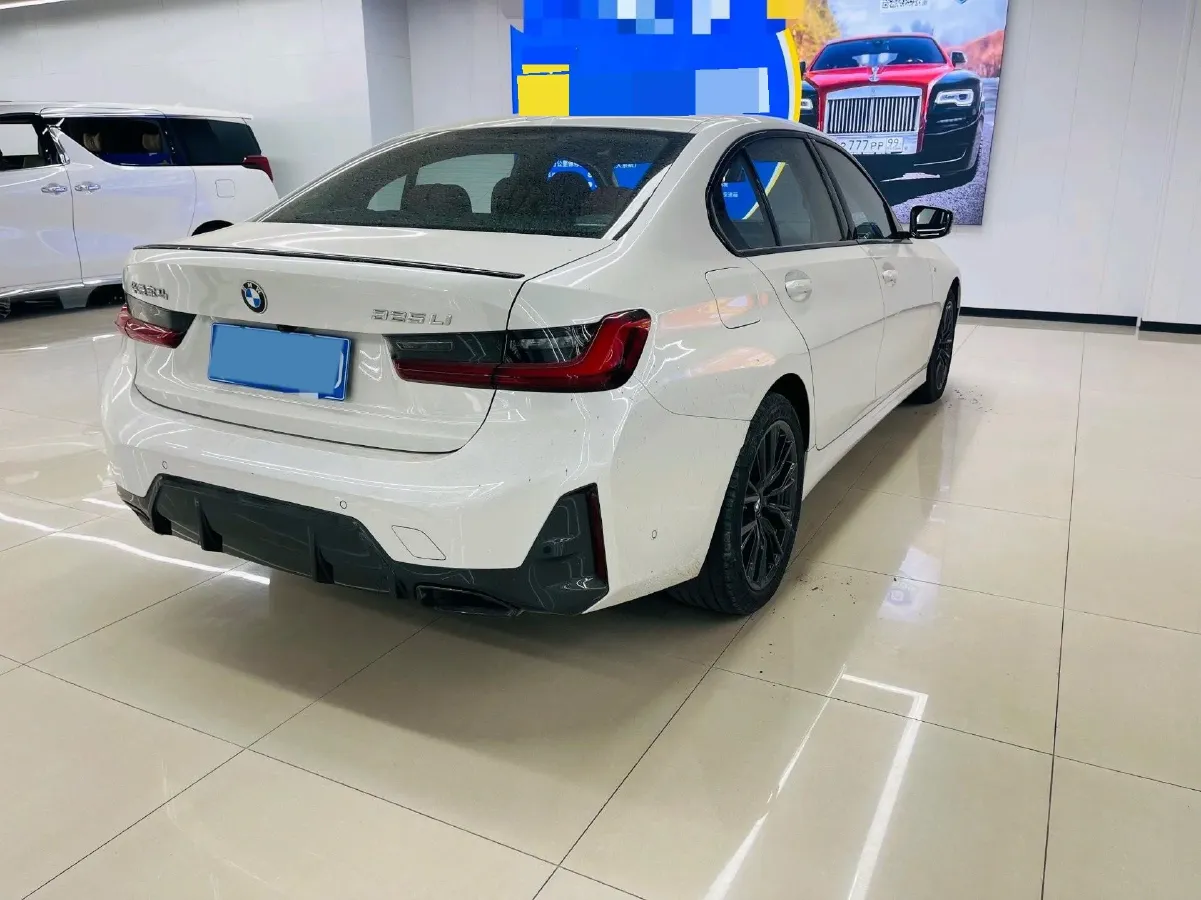 2023 BMW 3 Series 2.0T 184HP L4 8AT,autocango,china used car exporter,china ev exporter,chinese used car exporter,chinese used ev exporter