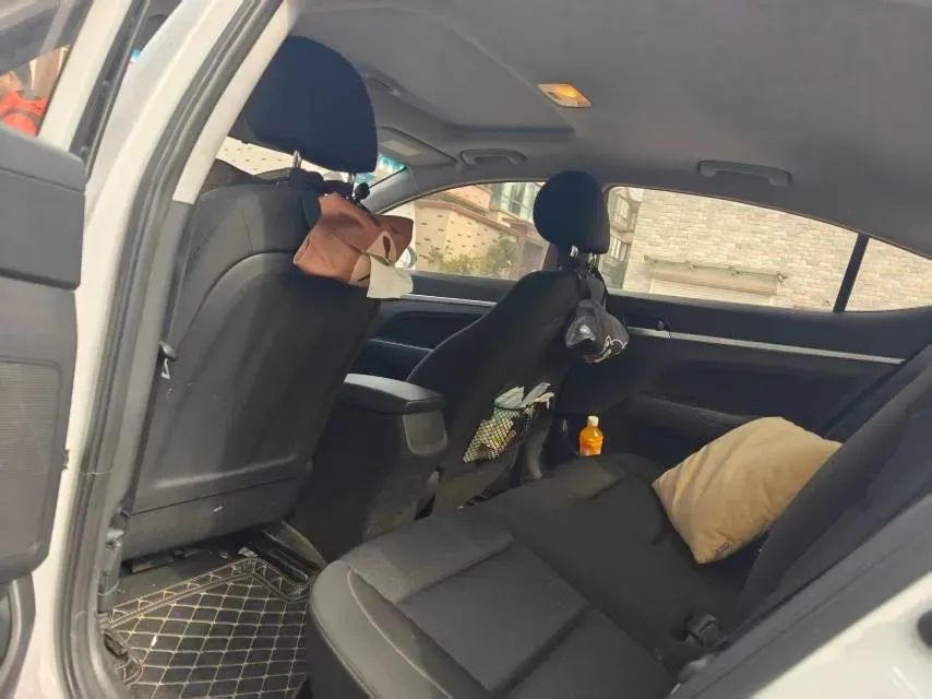 2016 Hyundai Elantra 1.6L 130HP L4 6AT,autocango,china used car exporter,china ev exporter,chinese used car exporter,chinese used ev exporter