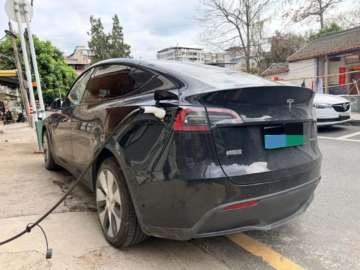 2022 Tesla Model Y BEV 60KWH,autocango,china used car exporter,china ev exporter,chinese used car exporter,chinese used ev exporter