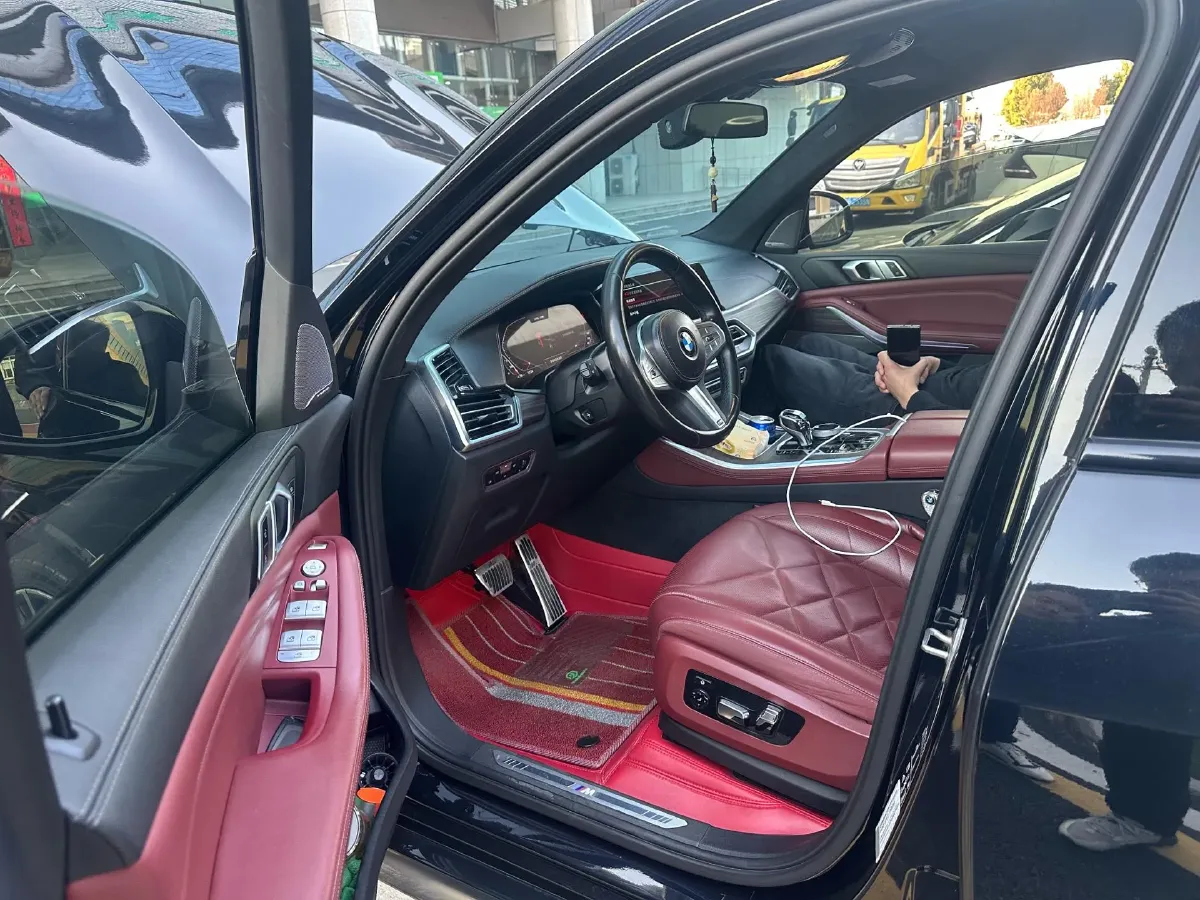 2022 BMW X5 3.0T 333HP L6 8AT,autocango,china used car exporter,china ev exporter,chinese used car exporter,chinese used ev exporter