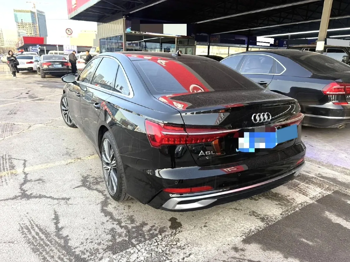 2025 Audi A6L 2.0T 245HP L4 7DCT,autocango,china used car exporter,china ev exporter,chinese used car exporter,chinese used ev exporter