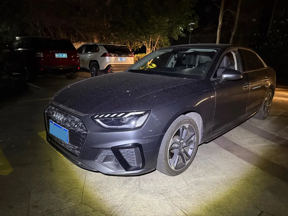 2020 Audi A4L 2.0T 190HP L4 7DCT,autocango,china used car exporter,china ev exporter,chinese used car exporter,chinese used ev exporter