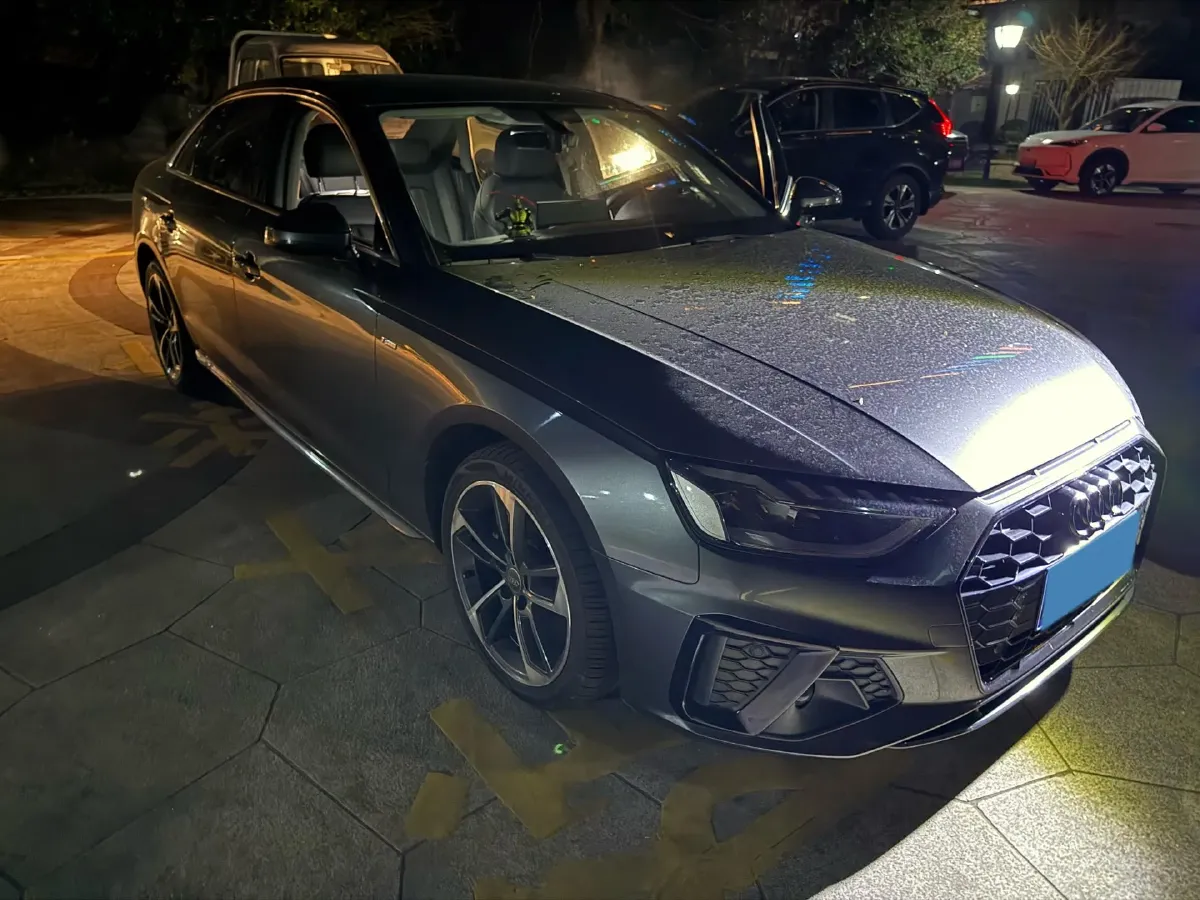 2020 Audi A4L 2.0T 190HP L4 7DCT,autocango,china used car exporter,china ev exporter,chinese used car exporter,chinese used ev exporter