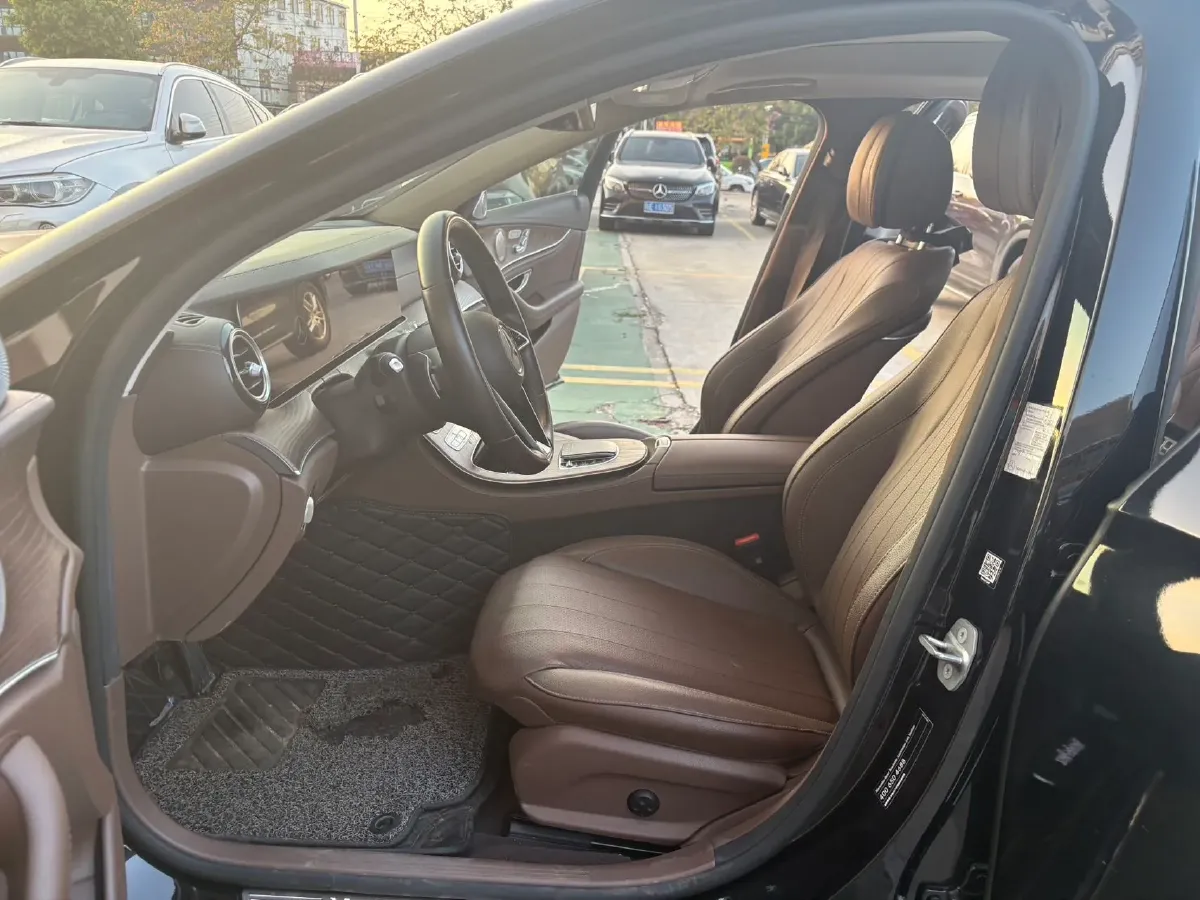 2023 Mercedes-Benz E Class 2.0T 258HP L4 9AT,autocango,china used car exporter,china ev exporter,chinese used car exporter,chinese used ev exporter