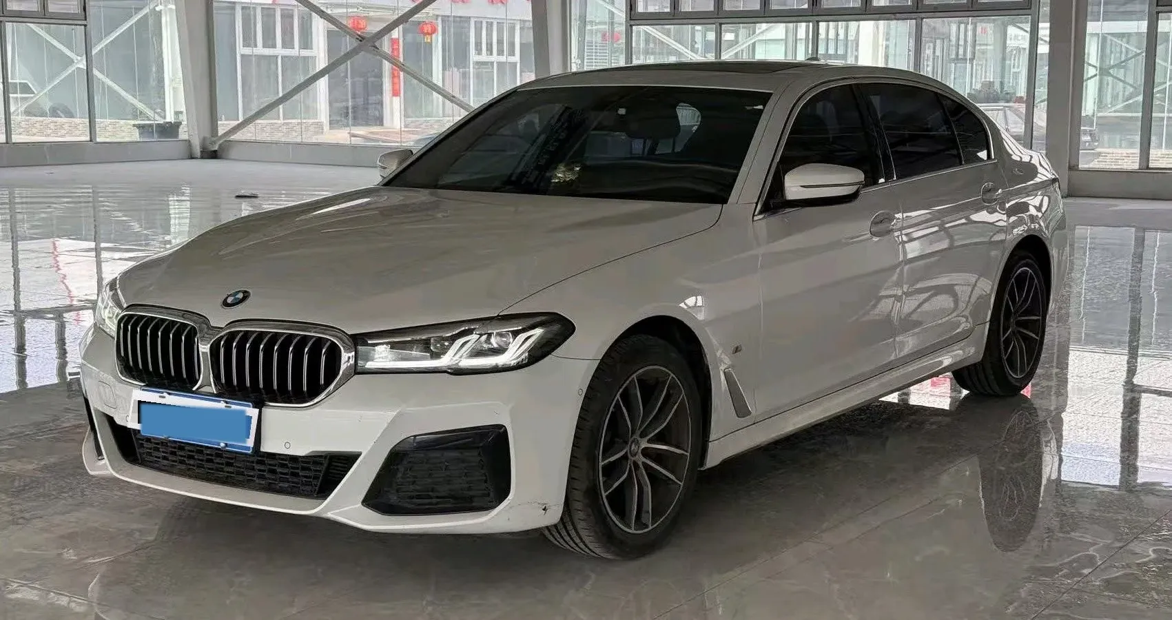 2021 BMW 5 Series 2.0T 184HP L4 8AT,autocango,china used car exporter,china ev exporter,chinese used car exporter,chinese used ev exporter