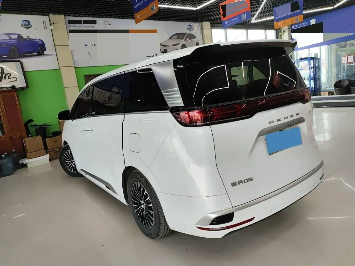 2024 Denza D9 1.5T 139HP L4 E-CVT PHEV 40KWH,autocango,china used car exporter,china ev exporter,chinese used car exporter,chinese used ev exporter